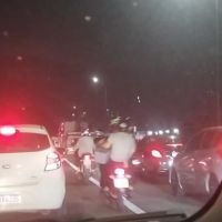 Trânsito na BR 101 continua travado na noite desta terça-feira