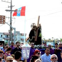 Procissão do Senhor dos Passos leva fiéis às ruas