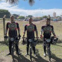 Ciclistas de BC fazem dobradinha no pódio de evento nacional de BMX