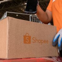 Shopee abre 300 oportunidades com salário de R$ 2,3 mil