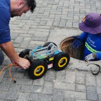 Robô caça vazamentos de esgoto em Piçarras