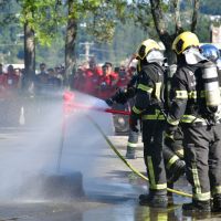 Agora tem regra pra instalar carregador de carro elétrico em SC