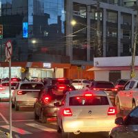 Chuva congestiona avenidas Sete de Setembro e Osvaldo Reis