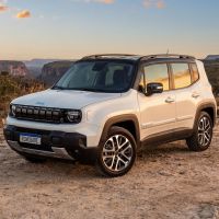 Renegade 2027 estreia sistema híbrido e ganha novo visual