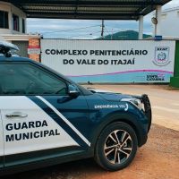 Adolescente é pego com mais de 250 pedras de crack no Beco da Nice