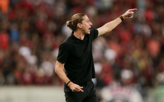Multicampeão no ano passado, Filipe Luís não resistiu aos maus resultados em 2026 (Foto: Gilvan Souza/Flamengo)