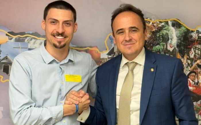 Carlos Humberto assume comando do PL em Balneário Camboriú com Jair Renan como vice (Foto: Divulgação)