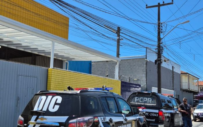 Operação foi em Itajaí, Navegantes e Colombo (PR); comerciante foi preso (Foto: Divulgação/PCSC)