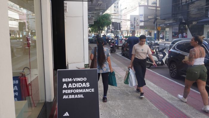 BC e Camboriú têm quase 10 mil lojas ativas, a maioria microempresas (Foto: João Batista)