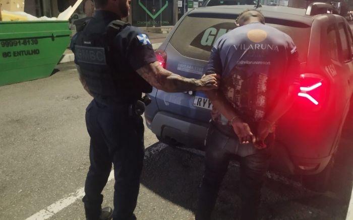 Homem embriagado agrediu companheira e acabou preso em Balneário Camboriú (Foto: Divulgação GMBC)
