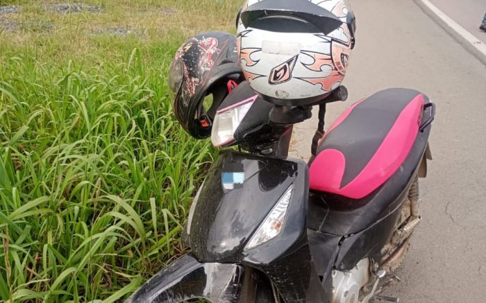 Colisão entre carro e motocicleta deixou duas pessoas feridas na BR 280 (Foto: 16ªBBM)