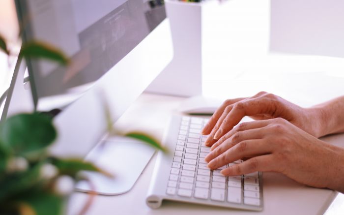 O processo seletivo tem vagas em Itajaí e outras cidades catarinenses (Foto: Envato)