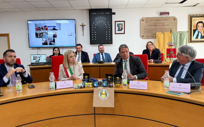 Reunião na Itália aconteceu na manhã de terça (Foto: Divulgação/SPI)