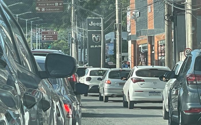 Osvaldo Reis registra fila de BC a Itajaí (Foto: João Batista)