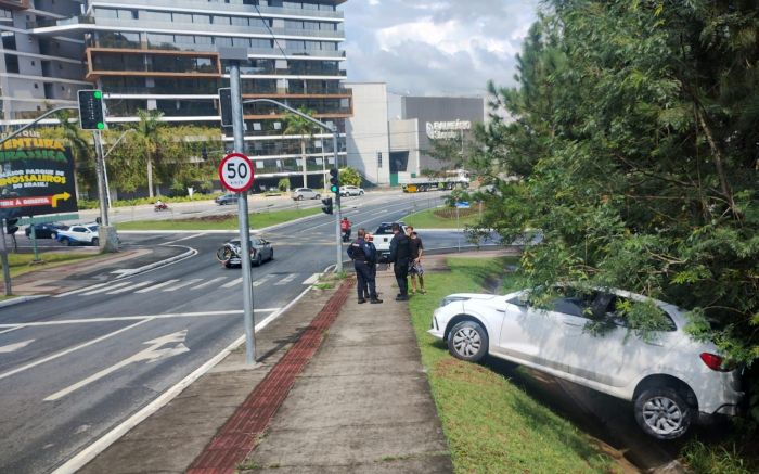 Motorista não teve ferimentos (Foto: Divulgação/BC Trânsito)