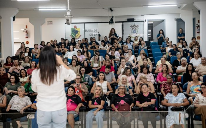 Mais de 100 mulheres participaram do evento “Ellas na Câmara” (Foto: Divulgação)