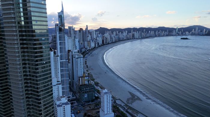 Arranha-céus e alto padrão reposicionam a região entre as mais valorizadas do país (Felipe Trojan)