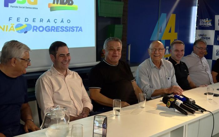 Lideranças anunciam aliança e pré-candidatura ao governo de Santa Catarina durante coletiva nesta quinta (Foto: Divulgação)