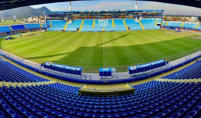Ressacada tem capacidade para cerca de 18 mil torcedores (Foto: Leandro Boeira/Avaí)