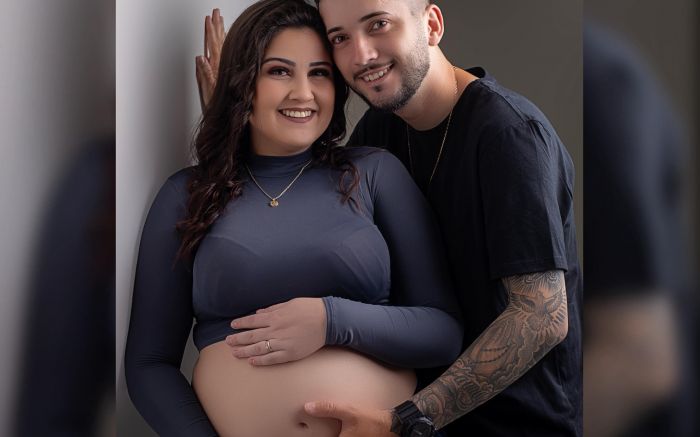 Os pais de Aylla em Itajaí, em 2025, na época da gravidez de Fernanda. Fotos: Divulgação.