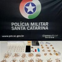 Menor e dois traficantes são presos poé ataque a viatura em Itajaí