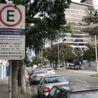 Estacionamento rotativo é na faixa hoje e amanhã