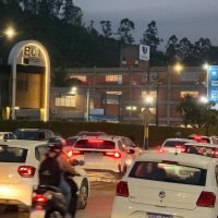 Motoristas que pegam a Contorno Sul no final da tarde levam a pior