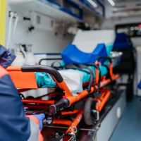 Criança de dois anos é vítima de acidente de moto