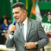 Gideões anunciam Marco Feliciano e mais de 60 pregadores