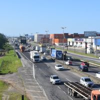 BR 101 está congestionada e complica trânsito em Itajaí e região