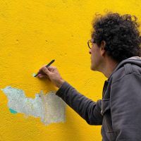 Começa o restauro do painel de Walter Smykalla na praça da Pipa