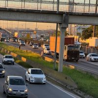 Véspera de feriado congestiona BR 101