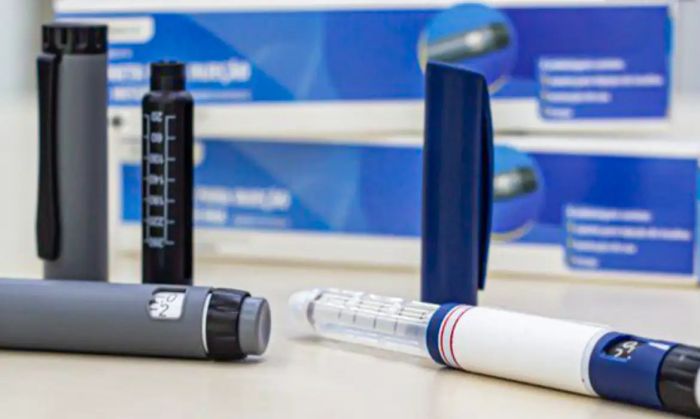 Agência intensifica inspeções e alerta para riscos de uso sem orientação médica