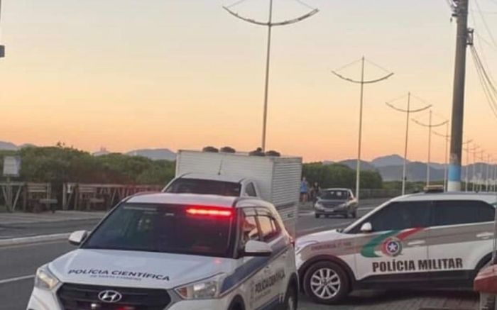 Crime teria ocorrido durante tentativa de roubo na Meia Praia