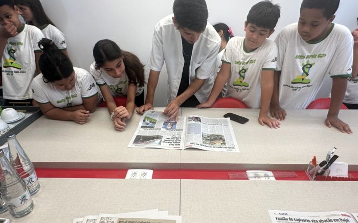 Crianças participam de projeto de comunicação