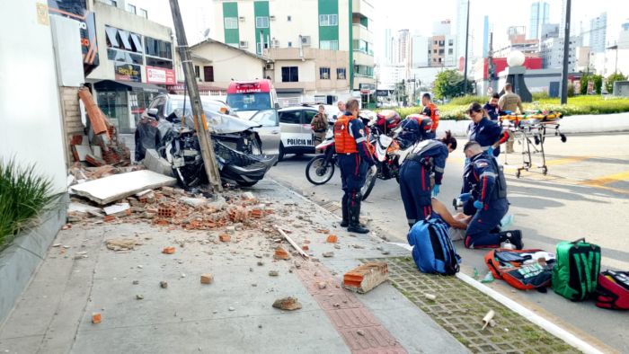 Vítima foi levada ao hospital