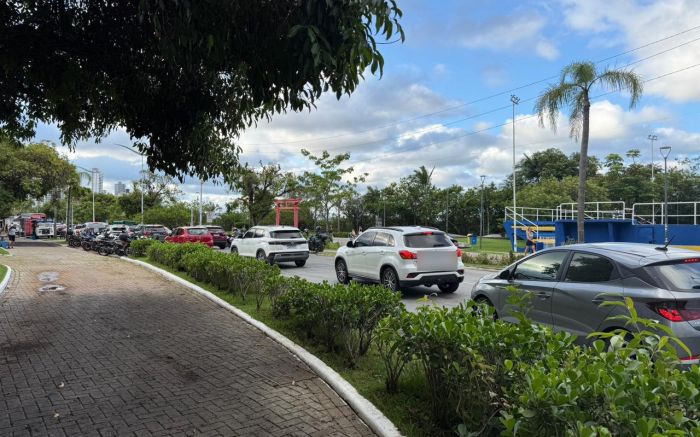 Motoristas tomam conta do trânsito da Beira Rio