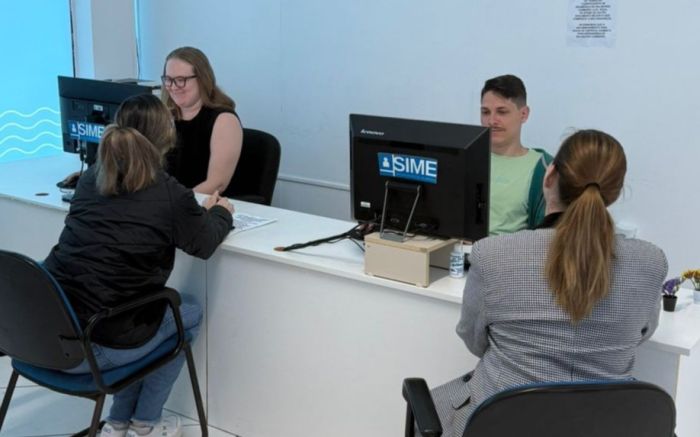 Funções atendem diferentes níveis de escolaridade e incluem oportunidades para PCD e estágio