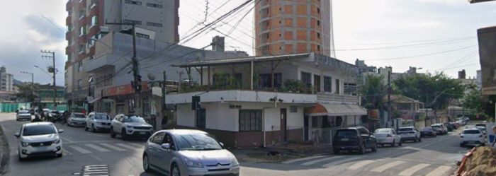 Prefeitura diz que não há acidentes no local e promete nova análise