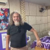 Figura de BC comemorou os 77 anos com tema “velório”
