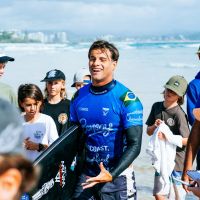 Catarinense vai até as quartas em Gold Coast e sobe no ranking do Mundial de Surfe