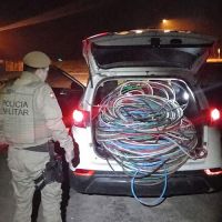 PM apreende meia tonelada de fiação furtada