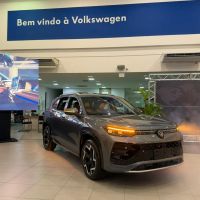 Novo Tiguan chega com 272 cv, tração 4x4 e até banco com massagem