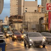 Esquenta pro Dia das Mães movimenta o comércio e congestiona o centro de Itajaí