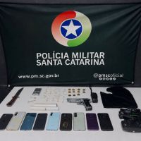 PM apreende adolescentes com crack em Itajaí