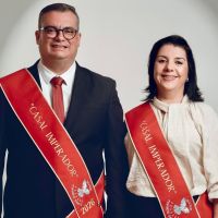 Festa do Divino começa com novenas e cortejos em Itajaí