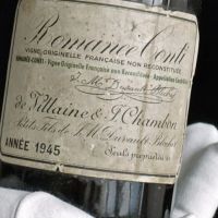 Garrafa de vinho é vendida por quase R$ 4 milhões em leilão