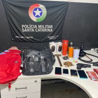 Trio é preso após arrastão em comércios de Itajaí e Penha