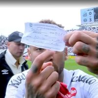 Santos toma 3 a 0 do Coritiba e Neymar é substituído por engano
