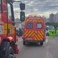 Motociclista morre em acidente grave entre motos e caminhão na BR 101